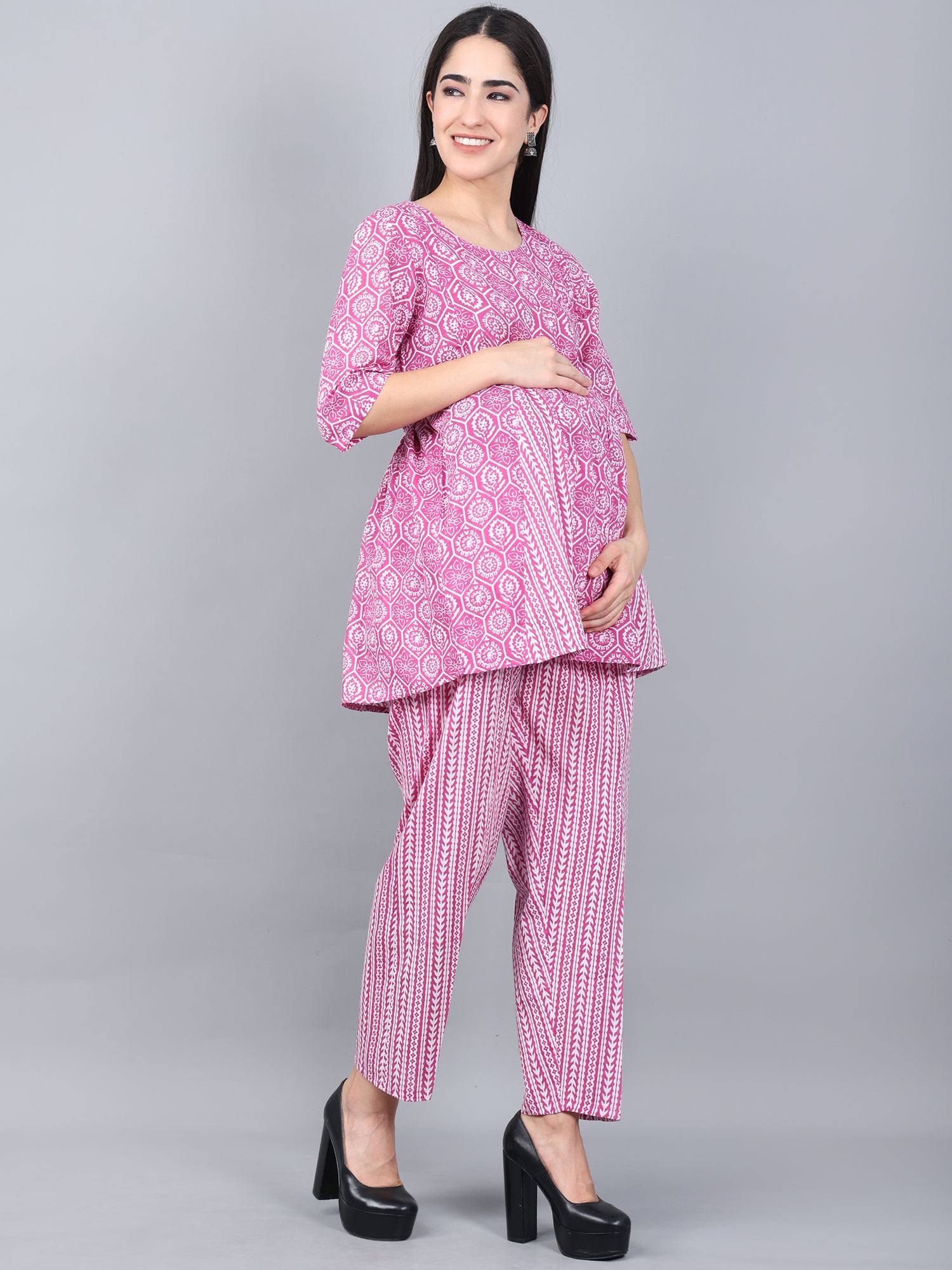 Abstract Pink Pregnancy Nighty | Online | Comfort Cotton | Titapu