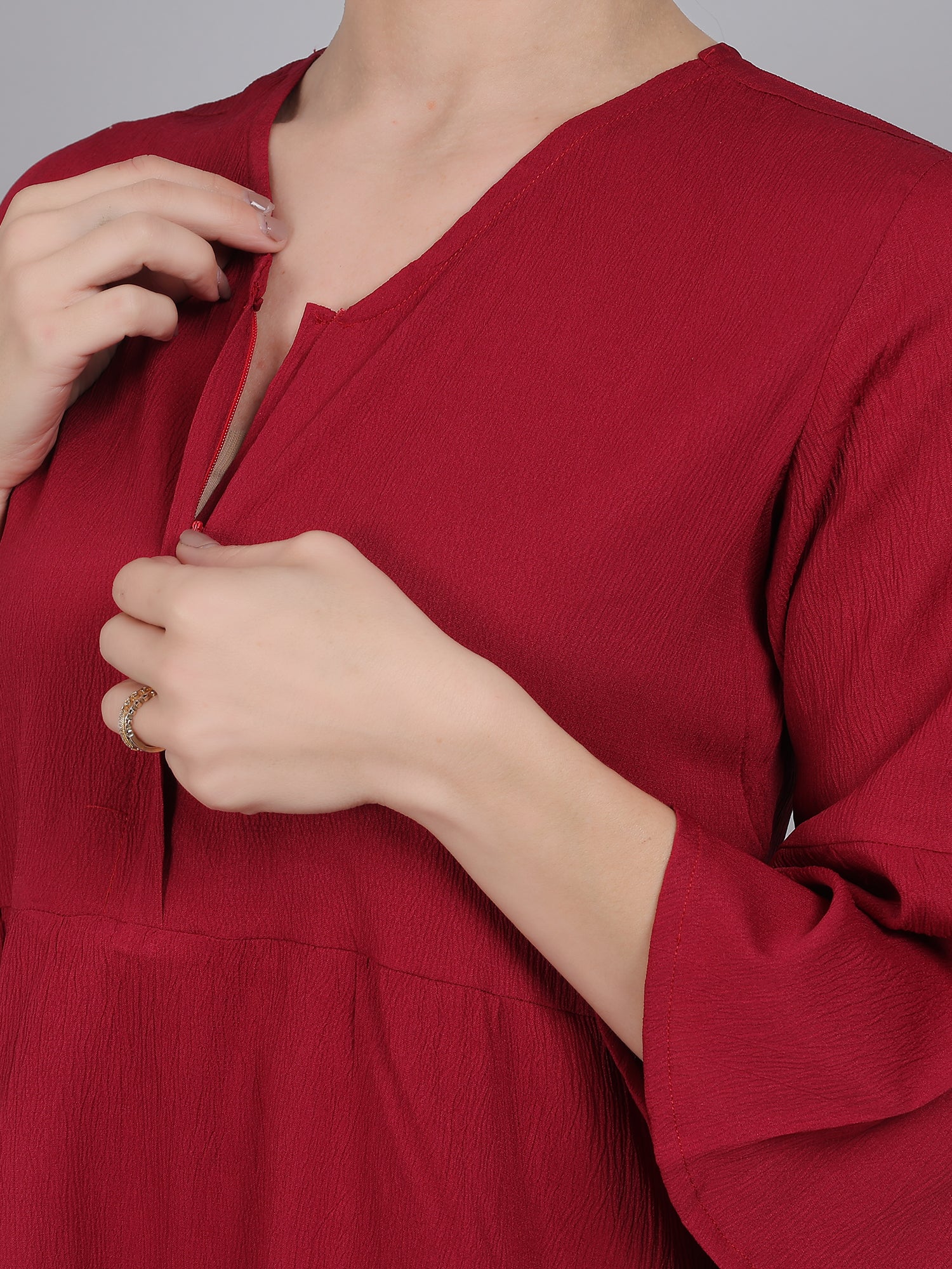 Maroon-Feeding-Top-Center-Zipper