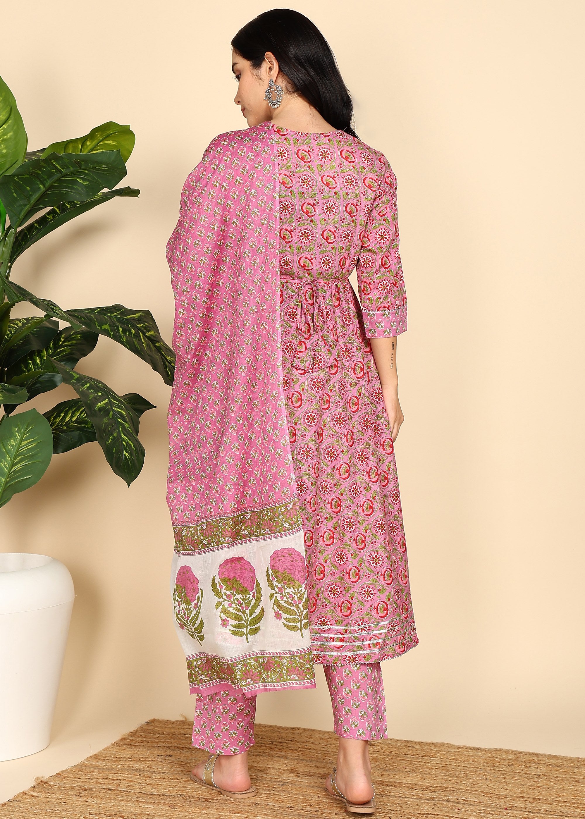 Pink-Maternity-Feeding-KurtaSet-Dupatta