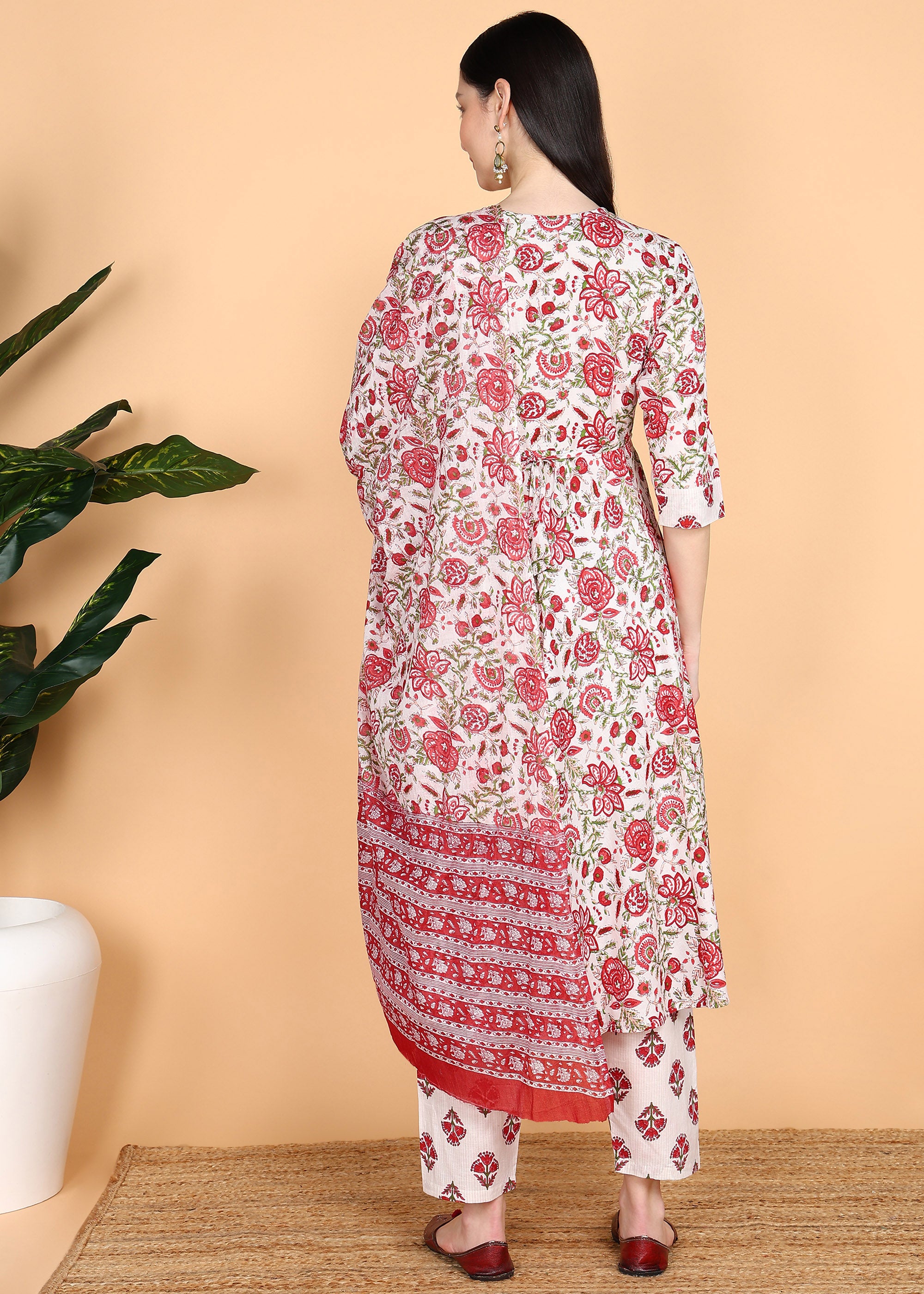 Red-Floral-Maternity-Feeding-KurtaSet-Dupatta