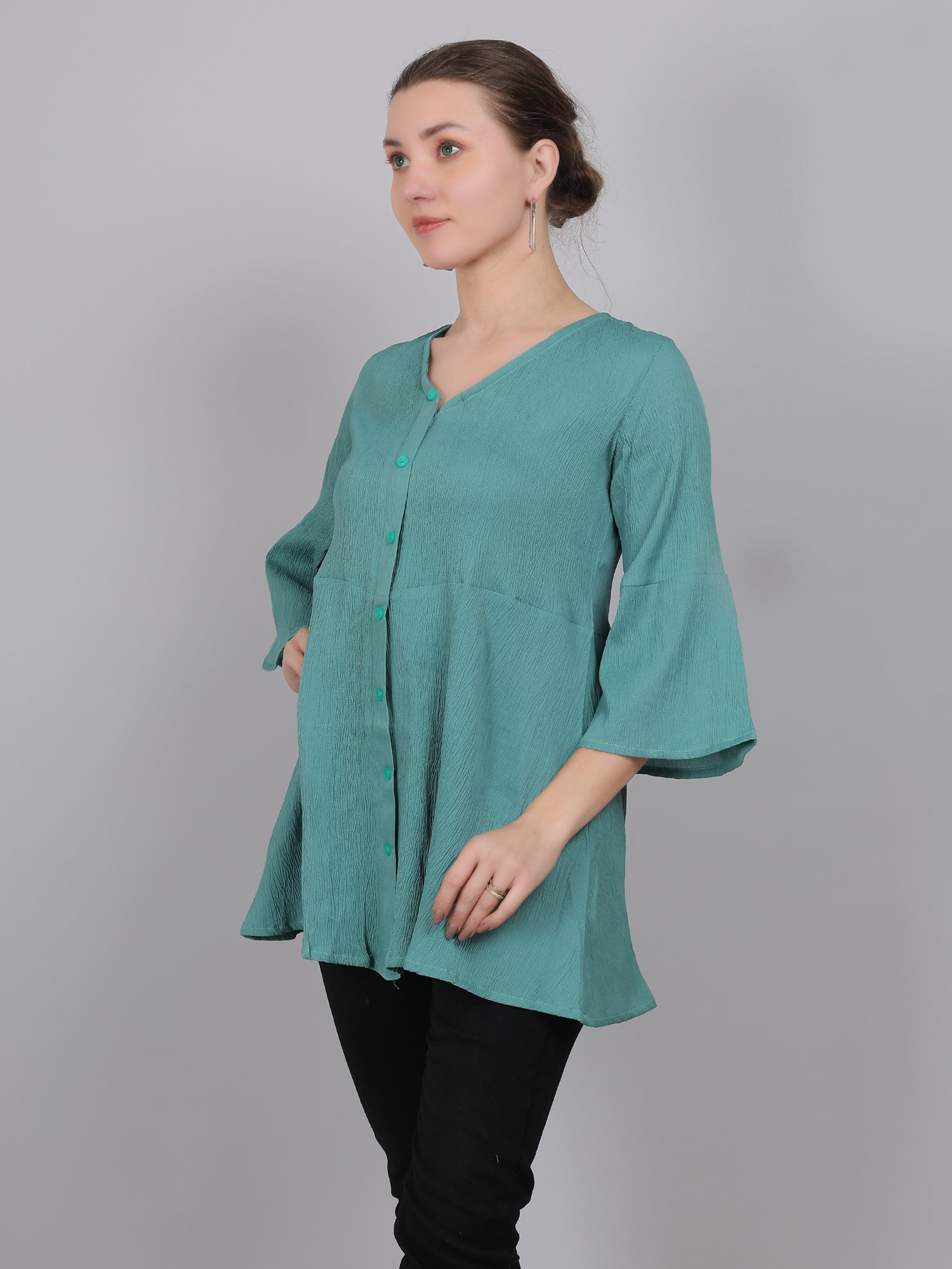 Teal-Feeding-Top-Center-Zipper