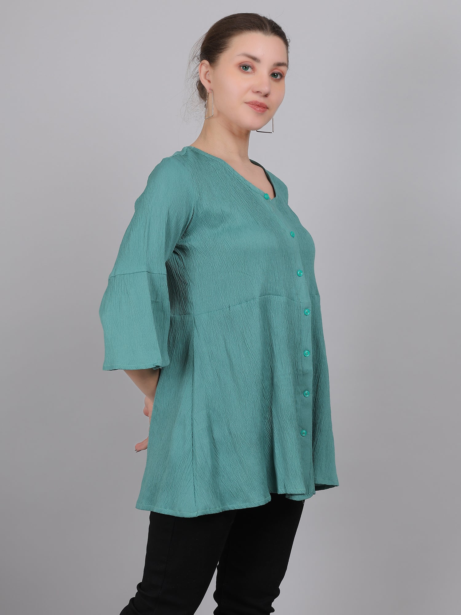 Teal-Feeding-Top-Center-Zipper